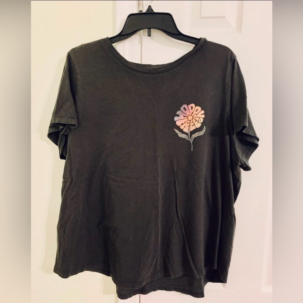 Women’s Old Navy Graphic Shirt 2X